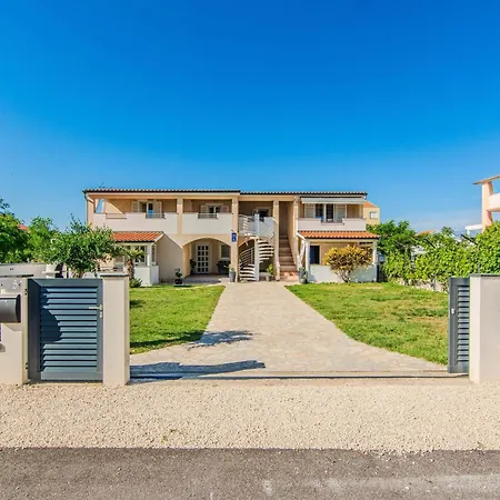 App Jurack Josip 3 By Interhome