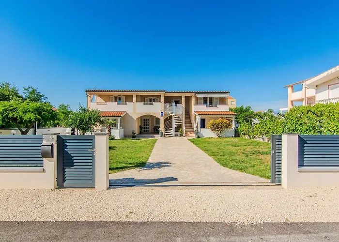 App Jurack Josip 3 By Interhome